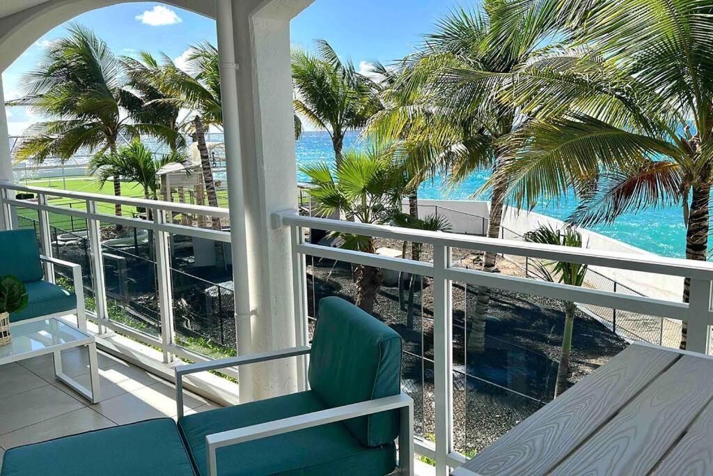 Maho Beach House - Luxe 1-Bedroom - Ocean View Екстер'єр фото