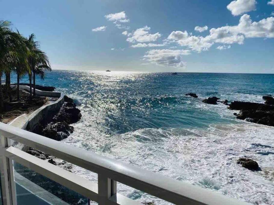 Maho Beach House - Luxe 1-Bedroom - Ocean View Екстер'єр фото