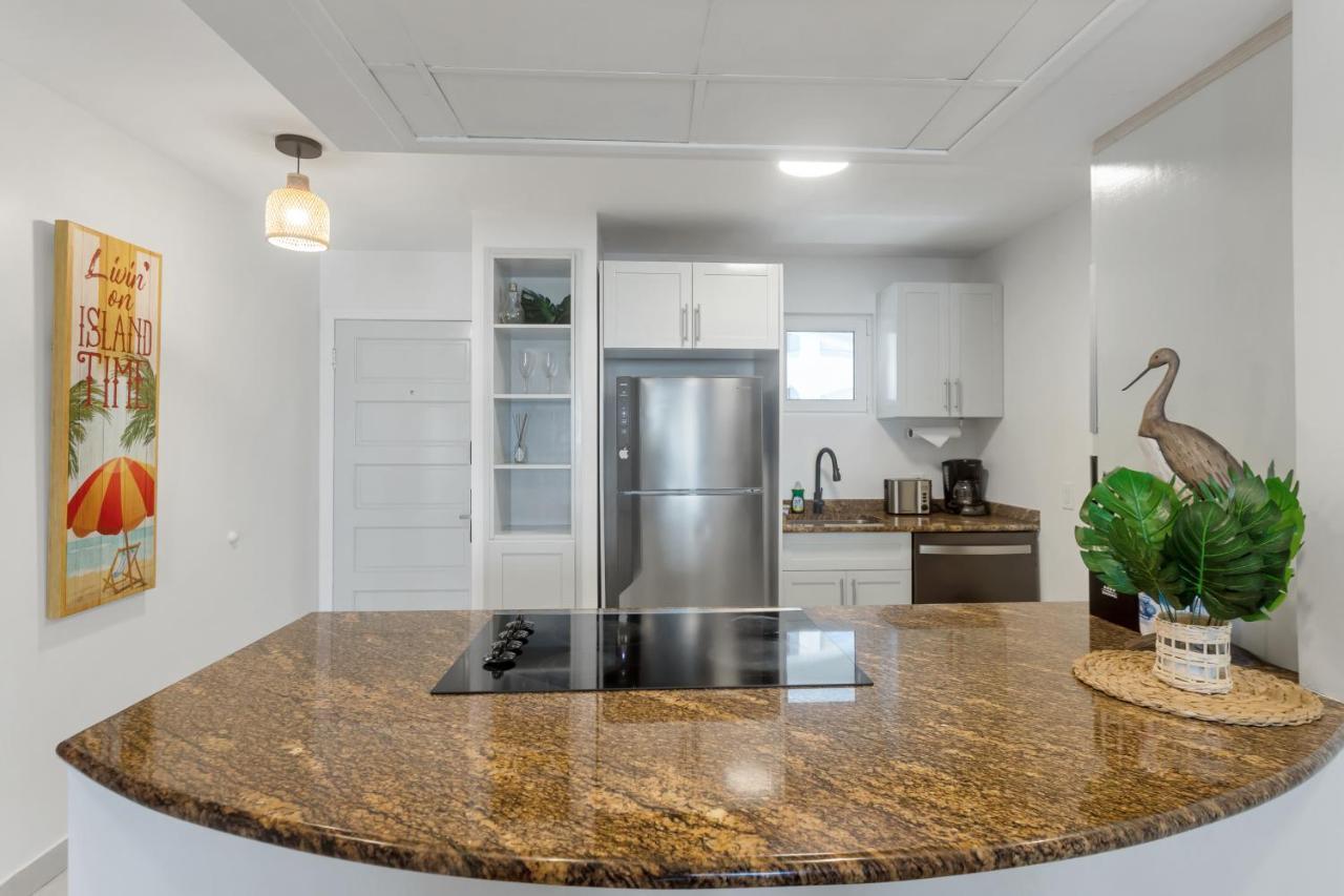 Maho Beach House - Luxe 1-Bedroom - Ocean View Екстер'єр фото